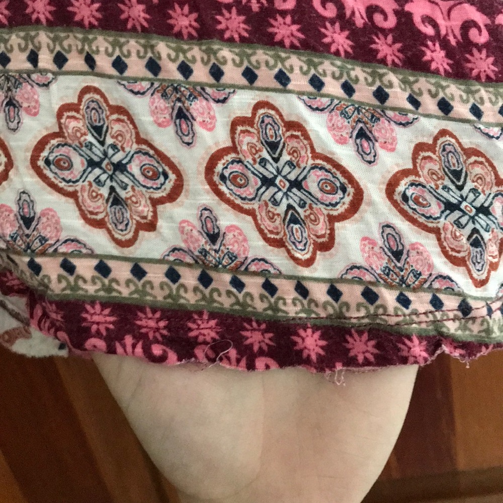 Patterned Top - Picture 2 of 2